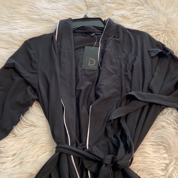 Fred David Bathrobes size SM brand new with tag color is black length33” - Picture 8 of 8